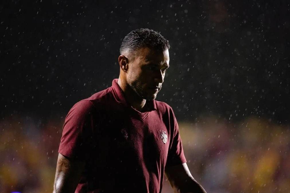 Série B tem primeira demissão de técnico
