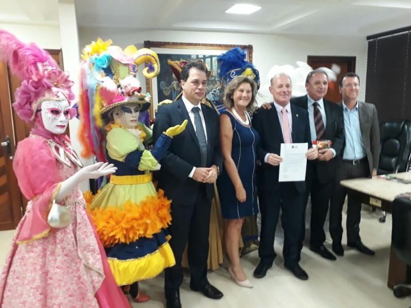 Carnevale di Venezia 2018 busca recursos da Santur
