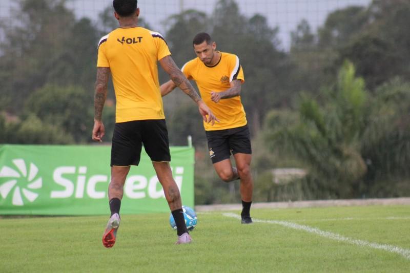 Com desfalques, Tencati encaminha escalação para partida contra o Tombense