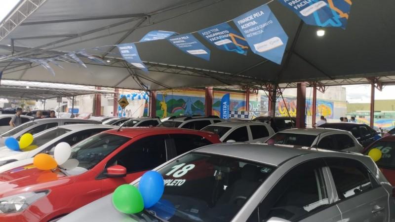 Acentra realiza feirão em Içara e reúne mais de 300 veículos com valores especiais