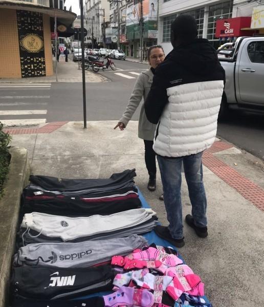 Vereadores aprovam lei que regulamenta comércio ambulante em Criciúma