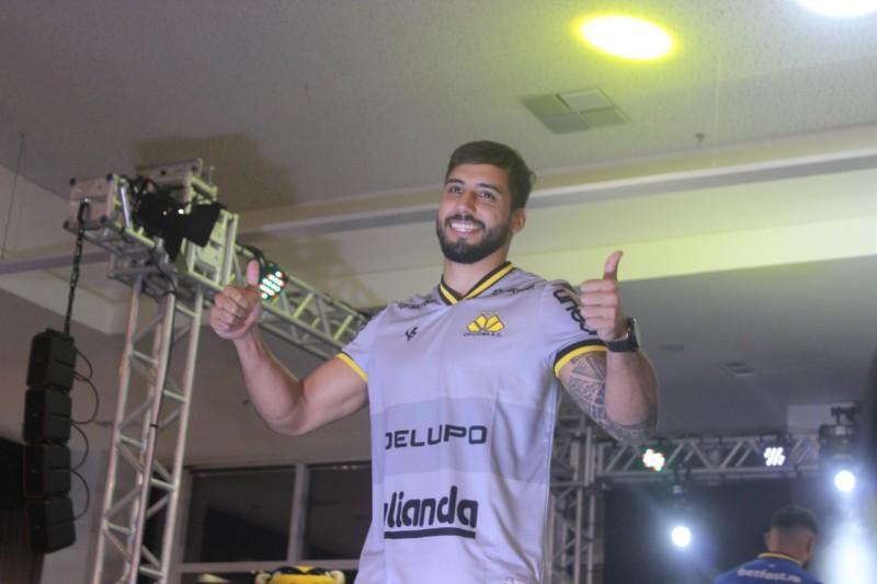 Criciúma apresenta uniforme e elenco para a temporada 2022