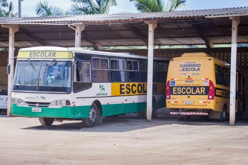 Ônibus do transporte escolar passam por revisões e melhorias em Lauro Müller