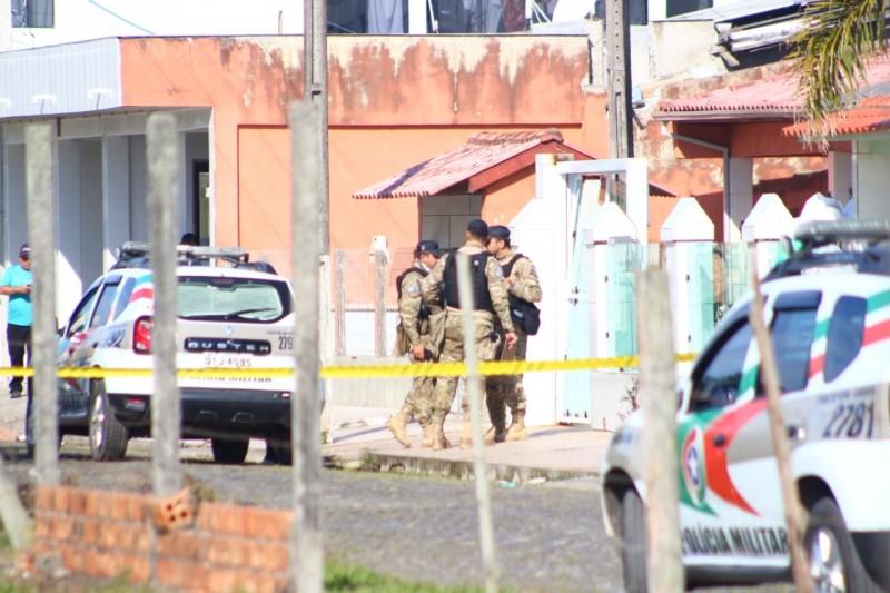 Balneário Gaivota: homem pede desculpa aos familiares durante negociações com Bope 