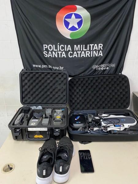 Polícia recupera drones furtados em apartamento e prende suspeito por receptação