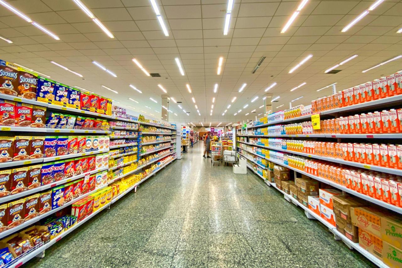Duas marcas do Sul de SC estão entre as 30 maiores redes supermercadistas do Brasil