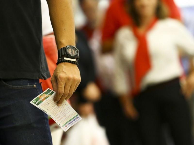Bolão de Criciúma acerta a quina e fatura quase R$ 49 mil na Mega-Sena