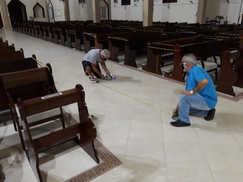 Paróquia Nossa Senhora Aparecida se prepara para receber fiéis neste fim de semana