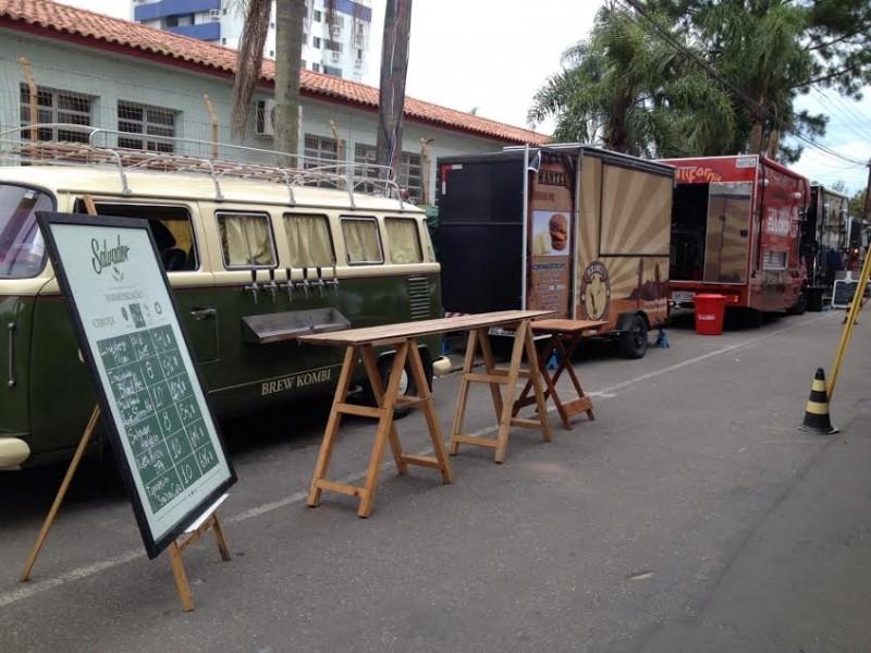 Food Truck de Içara começou nesta sexta-feira