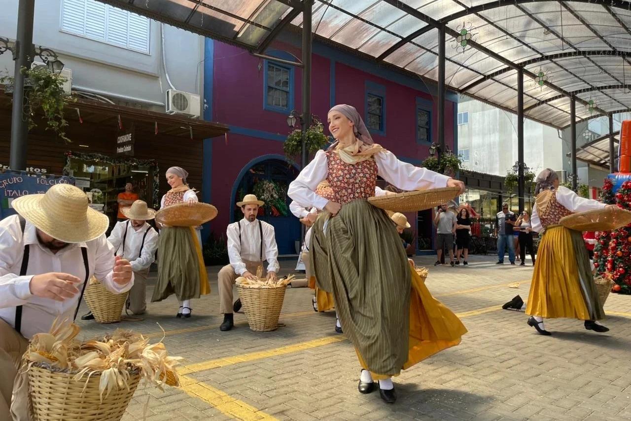 Espetáculo gratuito celebra tradições italianas neste sábado em Nova Veneza