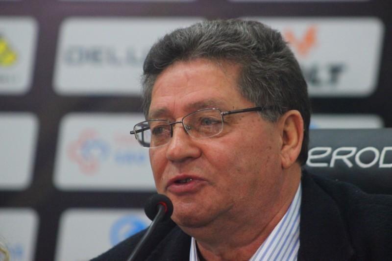 Vilmar Guedes autoriza mais de R$ 1 milhão em folha salarial para contratações de jogadores para a Série A