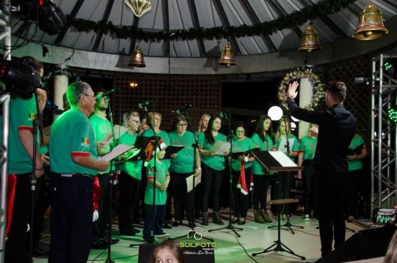 Departamento de Cultura de Turvo abre inscrições para coral e oficinas de violão e violino