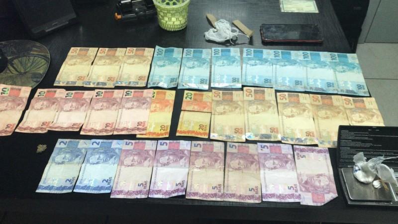 Casal é preso por tráfico de drogas em Araranguá 