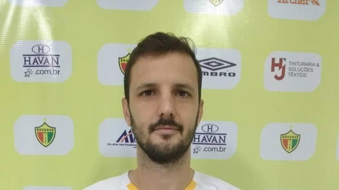 Negociação avança para o Tigre contratar o zagueiro Magrão