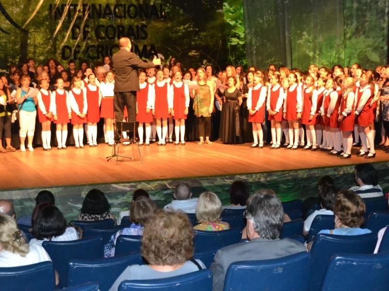 Festival Internacional de Corais inicia nesta quarta-feira em Criciúma