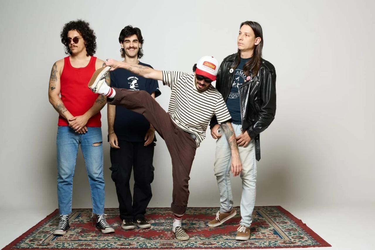 DadKrents: banda de Araranguá revive nostalgia do punk rock da década de 1970