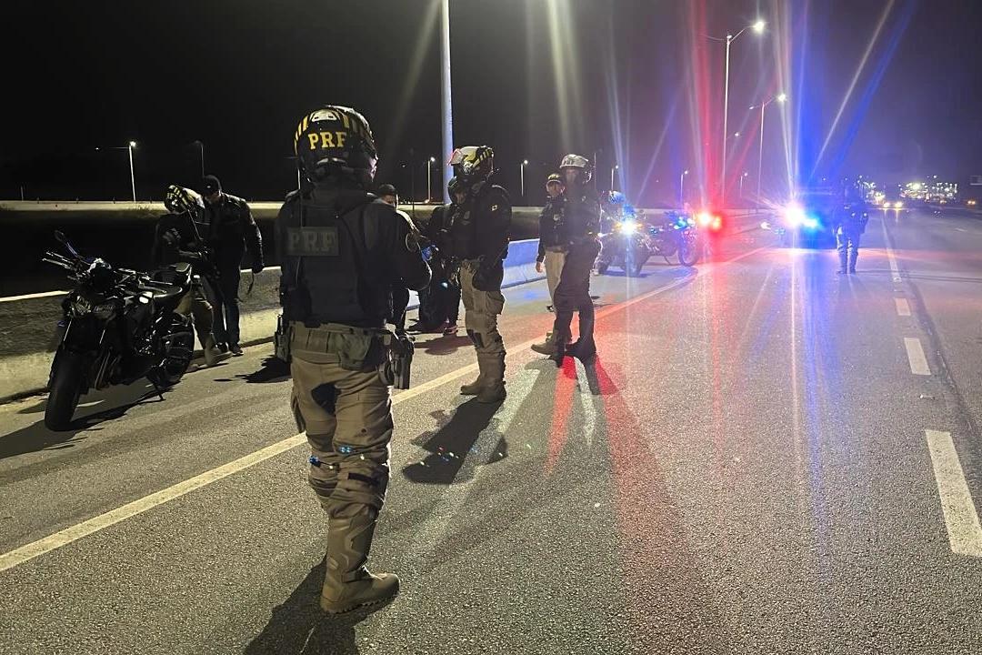 Vídeos e fotos: PRF flagra fuga, embriaguez e placa irregular em ações na BR-101
