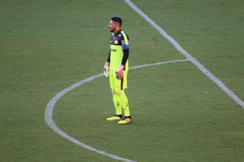 “O desespero não pode tomar conta”, afirma goleiro Luiz 