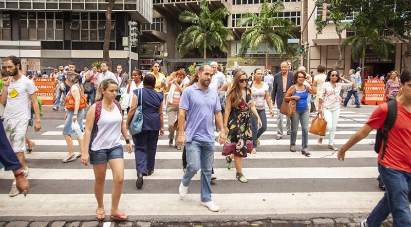 População brasileira chega a 213,3 milhões de pessoas em 2021