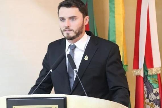'Quem pensa no povo e tem ideias liberais somos nós do PL', afirma Luiz Fontana