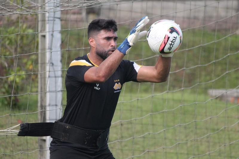 Maurício Dacorégio elogia condição física dos goleiros e valoriza permanência dos atletas no Tigre