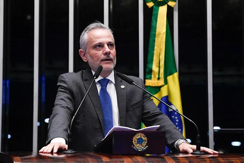 Beto Martins encerra passagem pelo Senado
