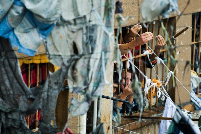 Documentário 'Central' mostra dia a dia da prisão mais violenta do Brasil