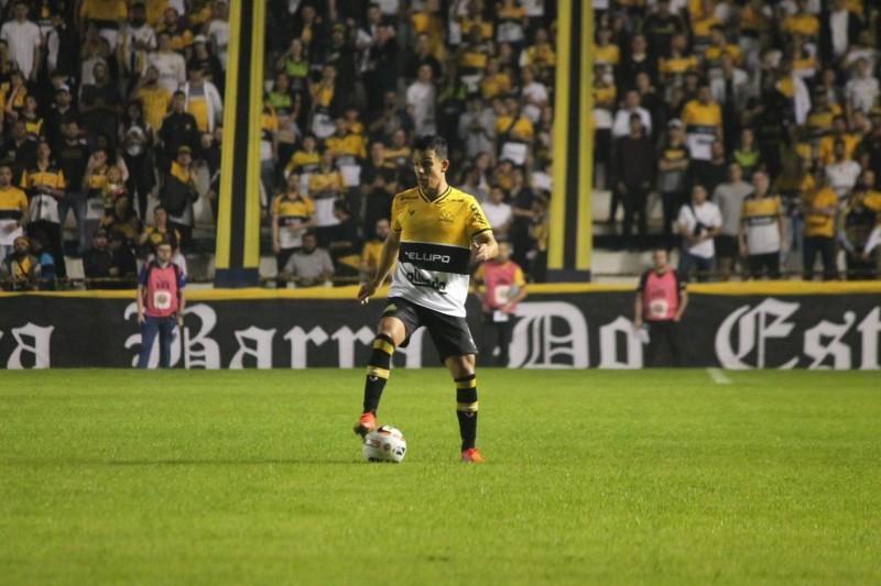 Renan Areias fala em foco em vitória contra o Carlos Renaux para esquecer frustração diante do Nação