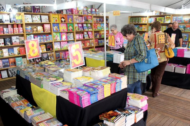 Feira do Livro: literatura e apresentações culturais a partir desta quarta