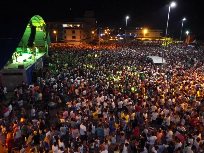 Atrações musicais atraem público no fim de semana ao Arroio do Silva 