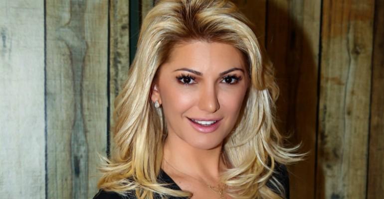 Antonia Fontenelle apresenta peça #Sincericídio