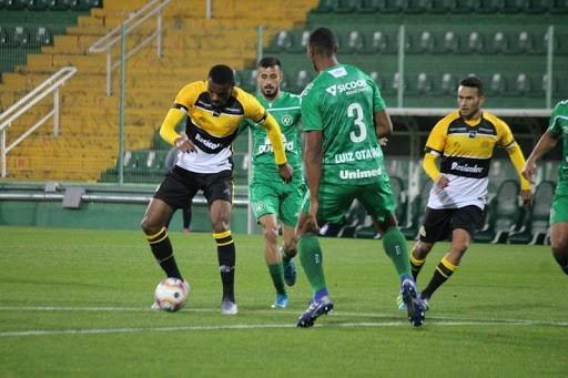 Clássico estadual na Série B: Tigre encara a Chapecoense buscando a primeira vitória longe do HH