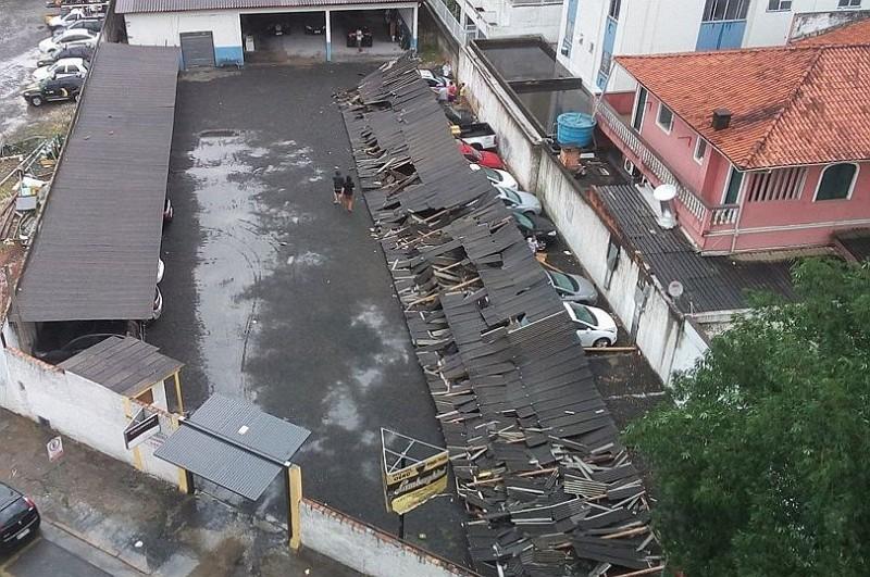 Regiões ainda estão sem energia elétrica; profissionais atuam na manutenção