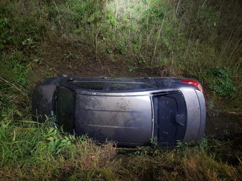 Içara: motorista tomba veículo na Via Rápida