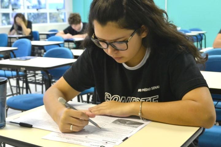 Simulados preparam alunos para o vestibular