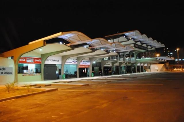 Foragido da Justiça é preso após desembarcar na Rodoviária de Criciúma