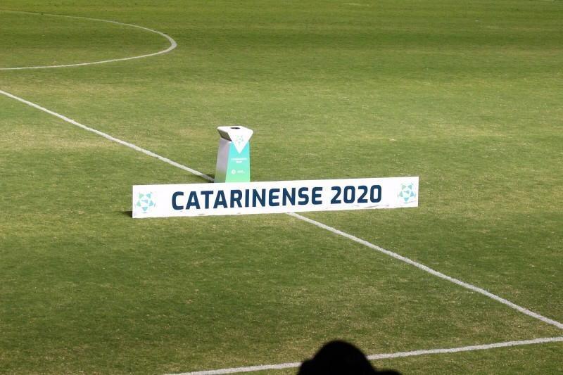 Debate especial discute suspensão do Catarinense