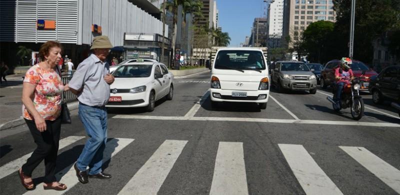 Seguro DPVAT indenizou mais de 200 mil vítimas acima de 65 anos na última década 