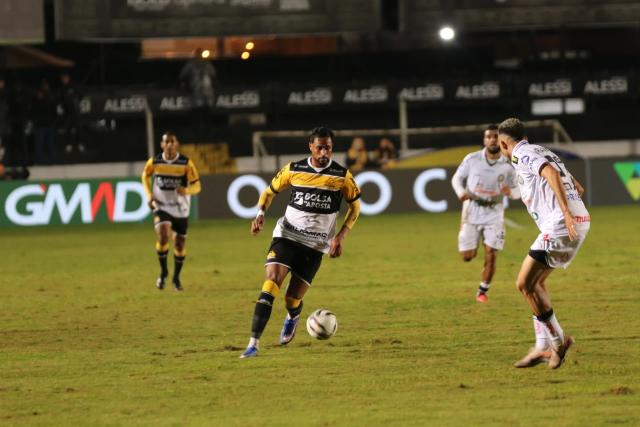 Criciúma e Operário: adiado devido à chuva, duelo será disputado nesta terça-feira
