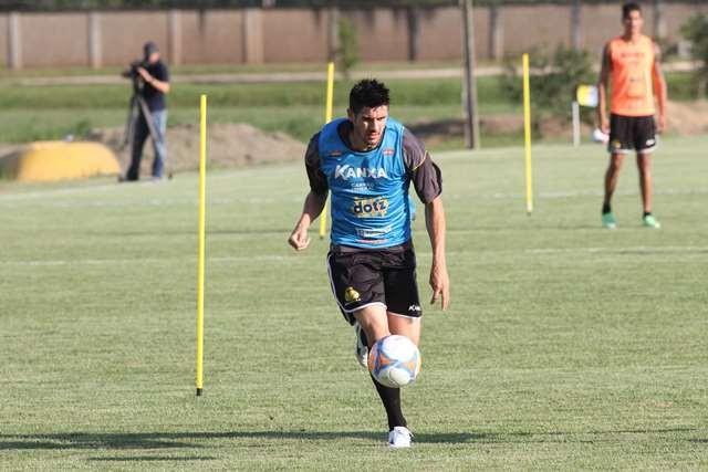 Surpreso, Maylson se diz honrado em ter sido monitorado pelo Manchester
