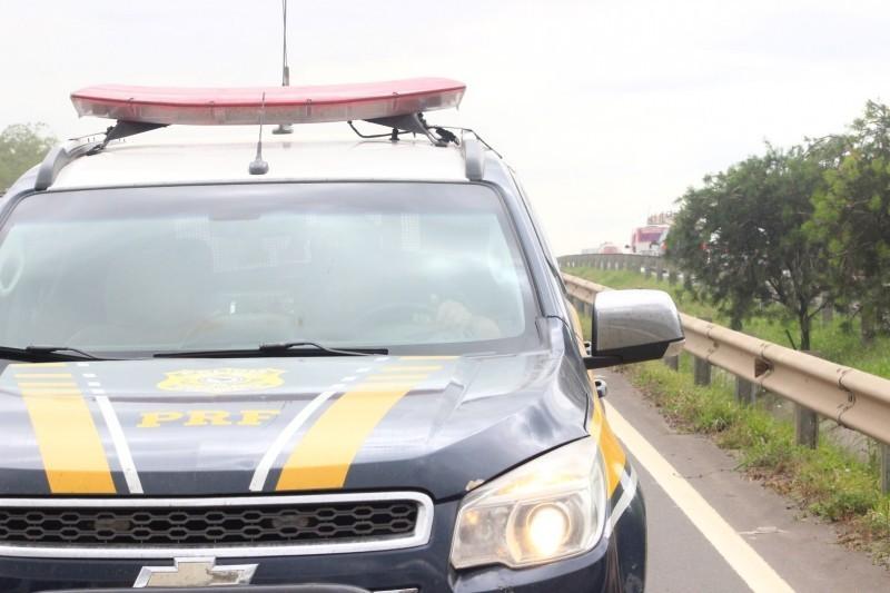 PRF identifica carro clonado em Araranguá