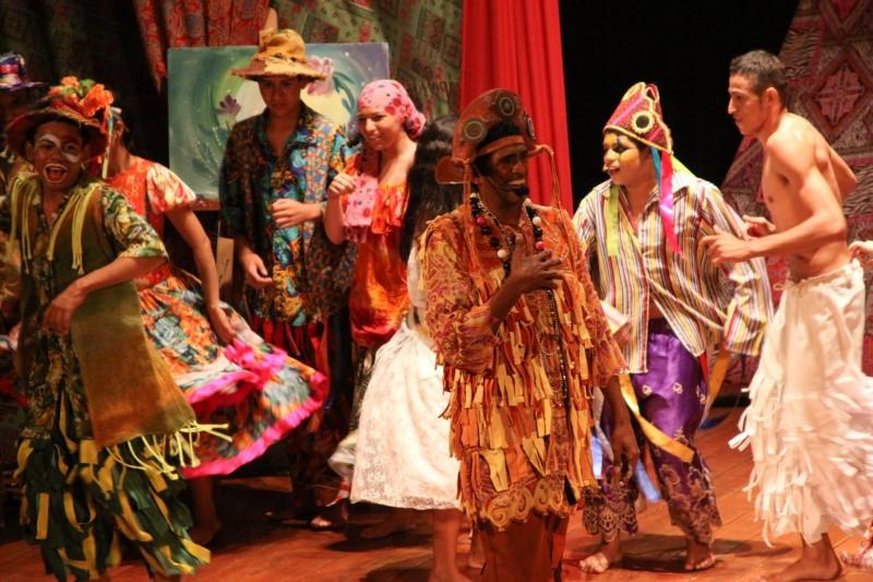 Criciúma recebe o espetáculo Mundaréu Sonoro