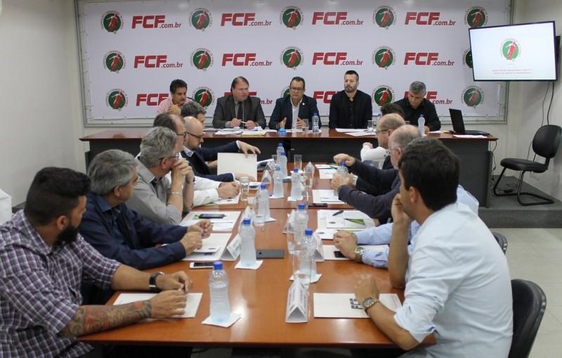 Catarinense 2019 definido e com clássicos na estreia