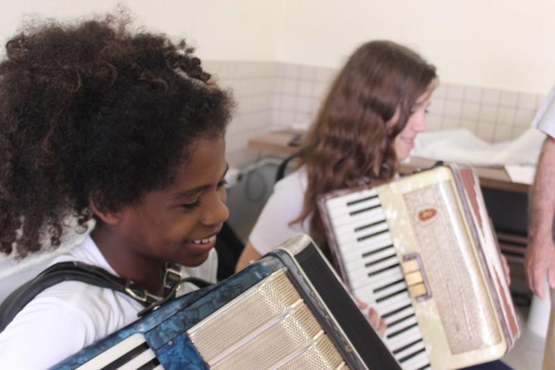 Acordeon também é coisa de criança