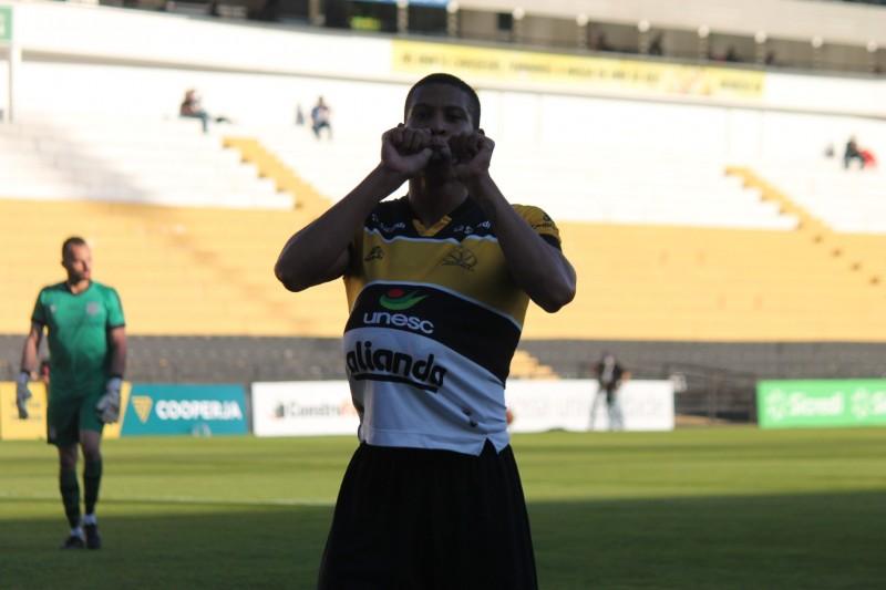 Vitória na Série C injeta confiança para jogos da Copa do Brasil, avalia Hygor