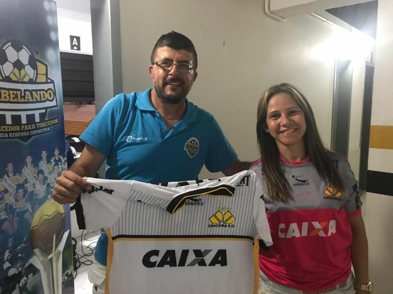 Torcedor é premiado com camisa oficial no jogo do Tigre