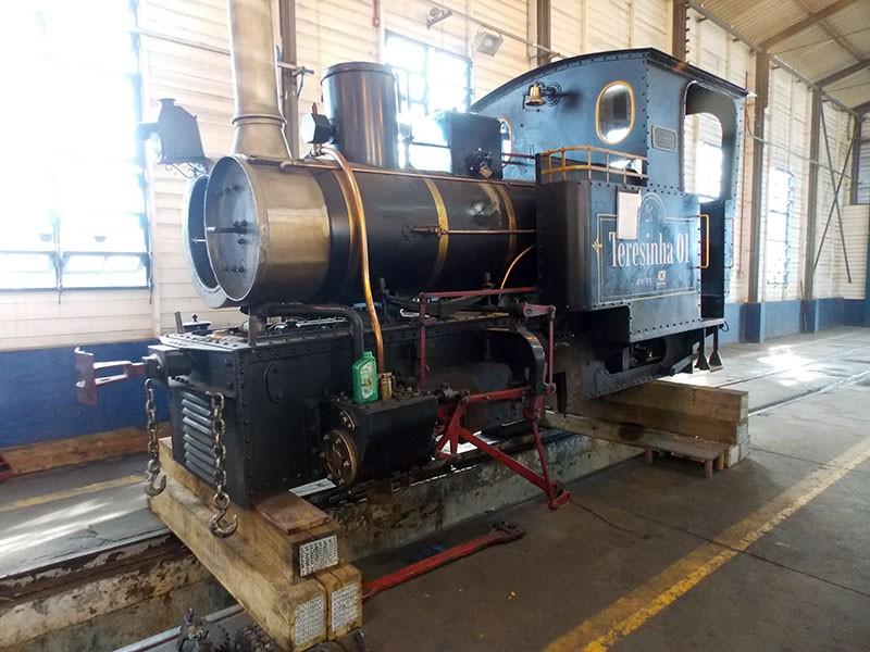 Réplica da locomotiva Tereza Cristina retorna ao Parque das Nações 