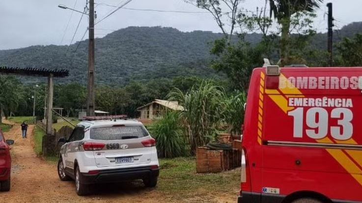 Avião de pequeno porte cai e deixa dois mortos em Santa Catarina
