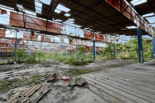 Demolição dos pavilhões da antiga Cecrisa aguarda leilão municipal