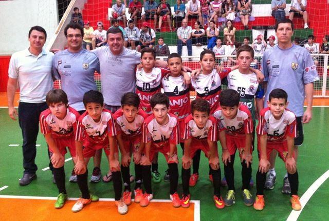 Garotos de Forquilhinha na luta por vaga no quadrangular final do Estadual de Futsal Sub-11